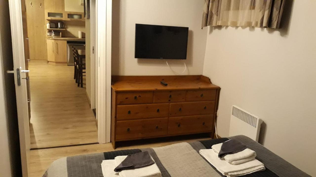 Matyas Apartmanhaz Дьюла Экстерьер фото