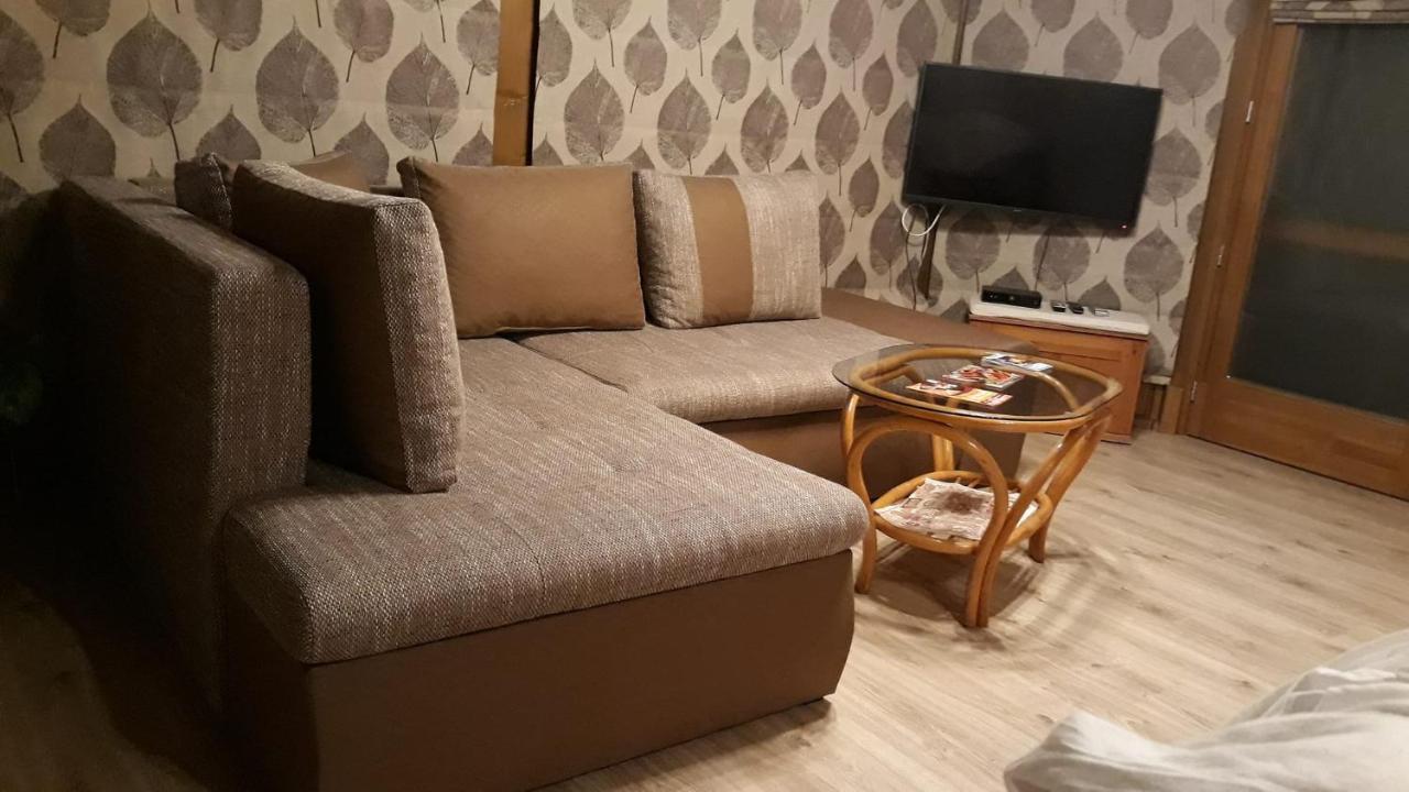 Matyas Apartmanhaz Дьюла Экстерьер фото