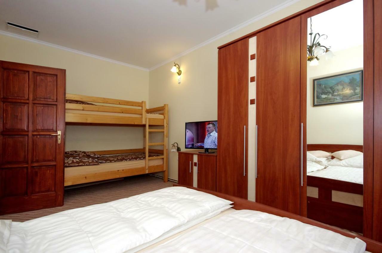 Matyas Apartmanhaz Дьюла Экстерьер фото