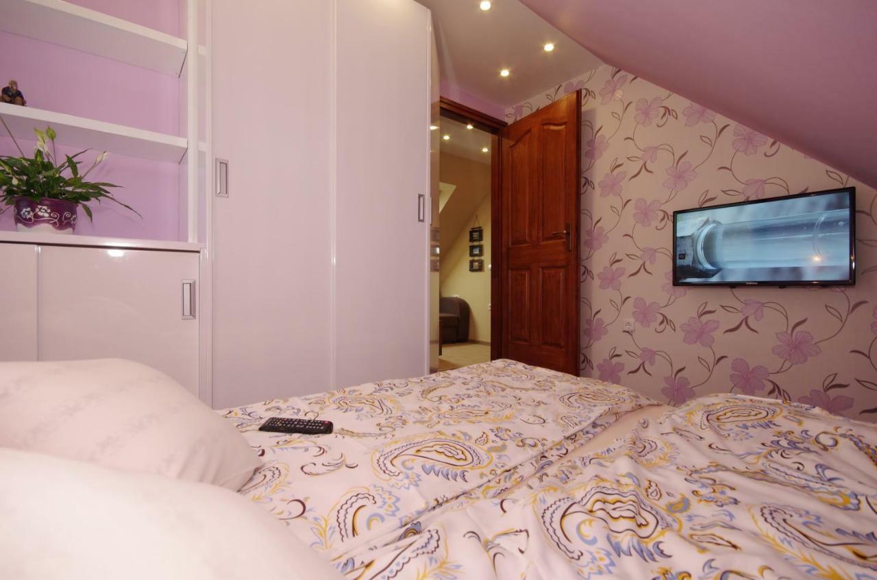 Matyas Apartmanhaz Дьюла Экстерьер фото